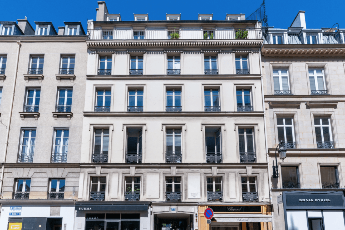 Paris - 72 Rue du Faubourg Saint-Honore - Daily Green Forex